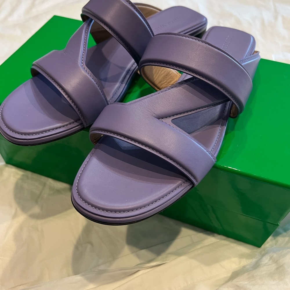Bottega veneta leather sandal